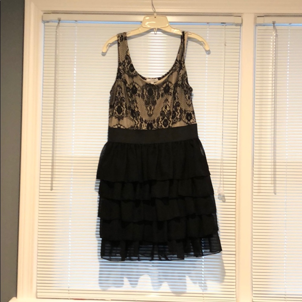 Blank and Tan Dress!!